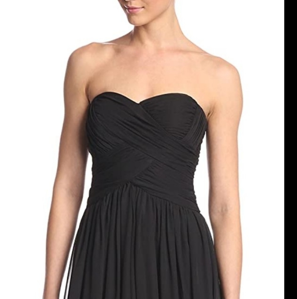 Black Strapless gown. - Picture 2 of 8